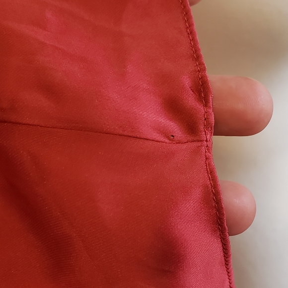 *NEW*Theory shirred tank light cranberry 1… - Picture 8 of 12